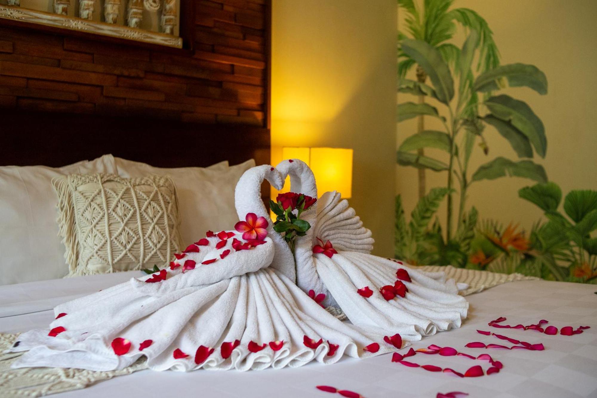 Awatara Boutique Resort Ubud Екстер'єр фото
